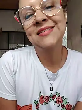 Amadamilf1980's Live XXX Chat