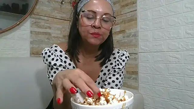 Amadamilf1980's Live XXX Chat