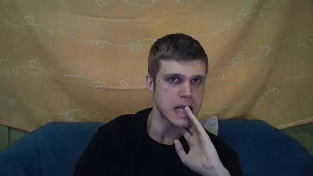 Show de NinhoMorango na webcam