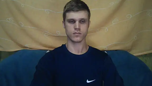 Show de NinhoMorango na webcam