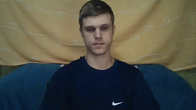 Show de NinhoMorango na webcam