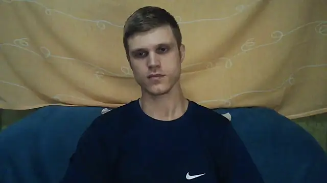 Show de NinhoMorango na webcam