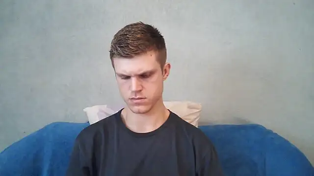 NinhoMorango Show in webcam