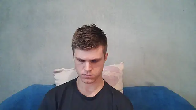 Show de NinhoMorango na webcam