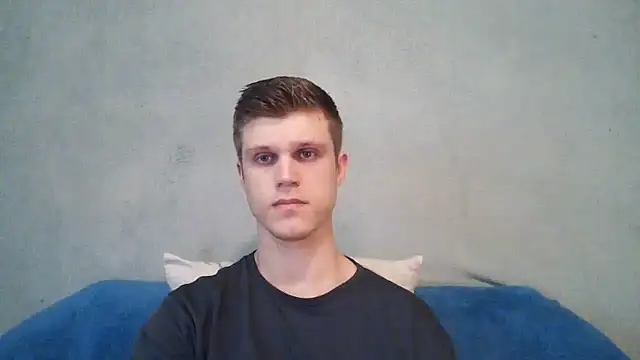 Show de NinhoMorango na webcam