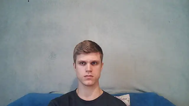 Show de NinhoMorango na webcam