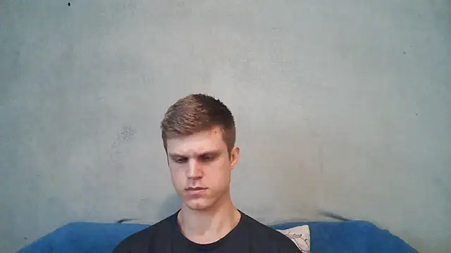Show de NinhoMorango na webcam