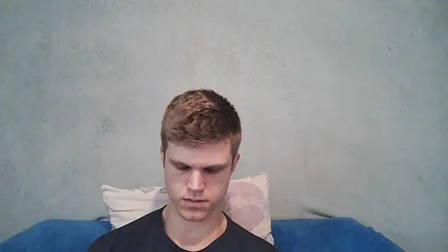 Show de NinhoMorango na webcam