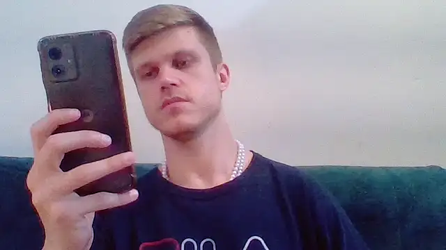 Show modela FlorianRosa na web-kameri