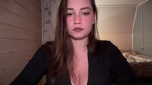 VivelleSoul Adlı Modelin Canlı XXX Sohbeti