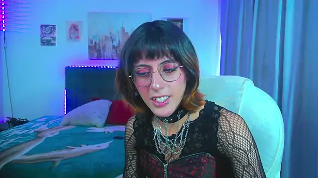 goth_minervan Webbikameraesitys