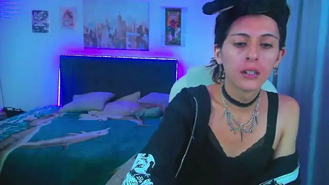 goth_minerva's Webcam Show