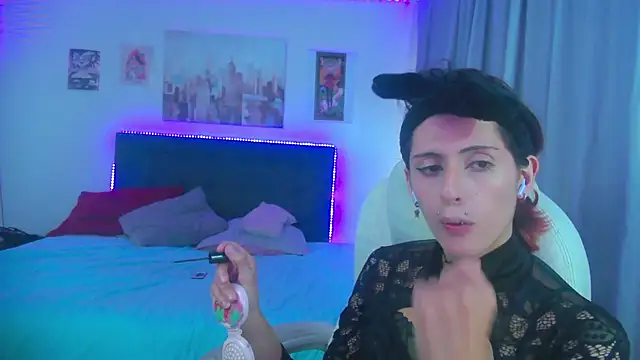 הופעת וובקאם של goth_minerva