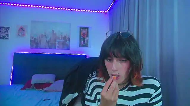 הופעת וובקאם של goth_minerva