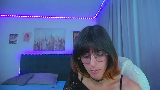 goth_minerva's Webcam Show