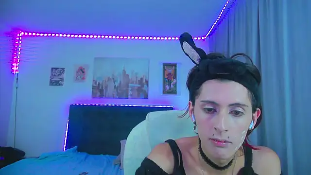 goth_minerva Show in webcam
