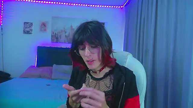 goth_minerva's Webcam Show