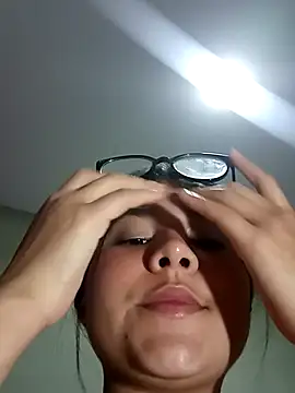Chat +18 de Daika_Rodriguez ao vivo