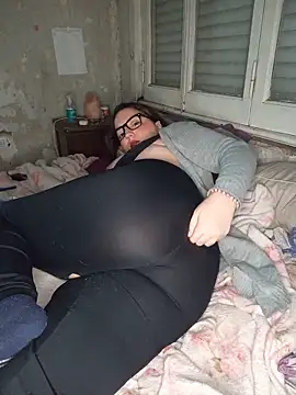 myla_rommer1's Webcam Show