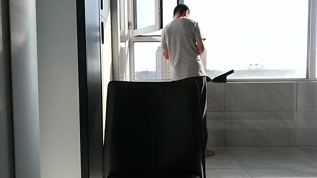 nole_china7: διαδικτυακό σόου στην κάμερα