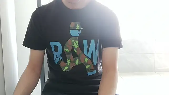 nole_china7 Show in webcam
