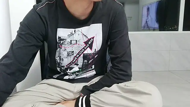 nole_china7 Show in webcam