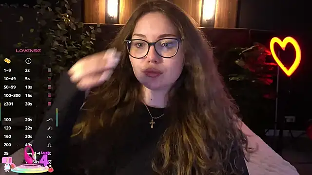 Chat +18 de LuxSopphia ao vivo