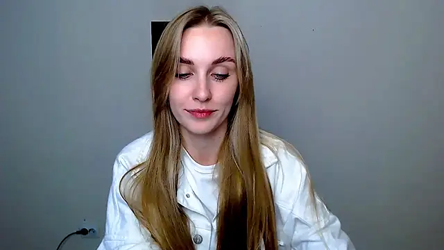 Chat +18 de Doll_Angelina ao vivo