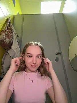 bambi_lu Show in webcam