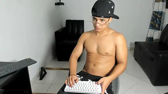 Webkamerová show samxx_muscle