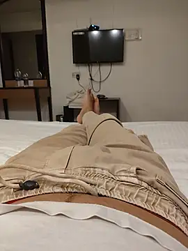 UAjitn Live XXX chat