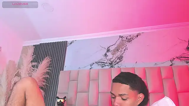 Онлайн чат XXX candyandmarilyn