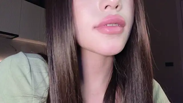 Ella_lee15 Adlı Modelin Web Kamerası Şovu