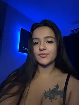Manu_2002_'s Live XXX Chat