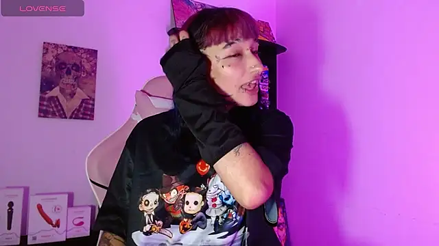 SharaRoss1's Webcam Show