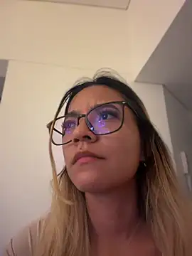 Živý XXX chat Pretty_roxxyy