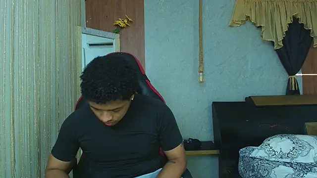 black_king_241 Pertunjukan Webcam