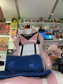 Živá chatovací místnost sweetexplotion