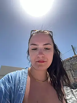MoonlitLust webcam show