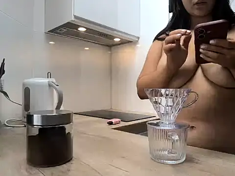 MoonlitLust's Live XXX Chat