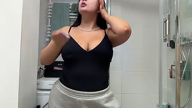 MoonlitLust Live XXX Chat