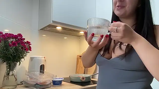 Show modela MoonlitLust na web-kameri
