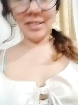 הופעת וובקאם של shio_26