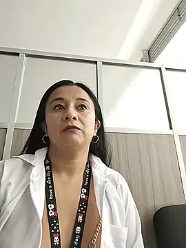 _Dr-Luna_1 Live XXX Chat