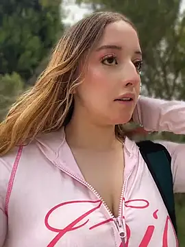 Baby__Otaku XXX чат на живо