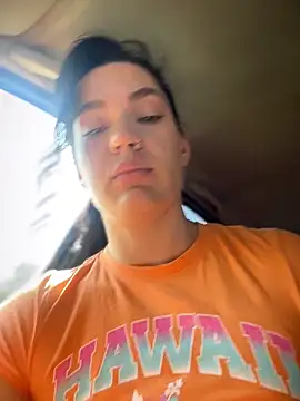 צ'אט XXX בשידור חי של MeekyRich