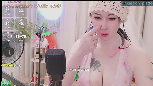 Luck_Lili_ 网络视讯表演