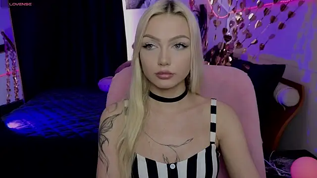 LinaLirian's Live XXX Chat