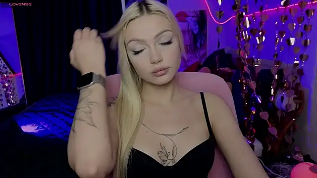 LinaLirian Chat XXX in diretta