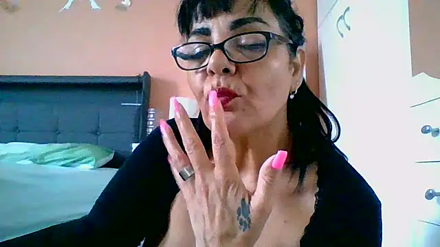 TZUNAMI1973 Chat XXX in diretta